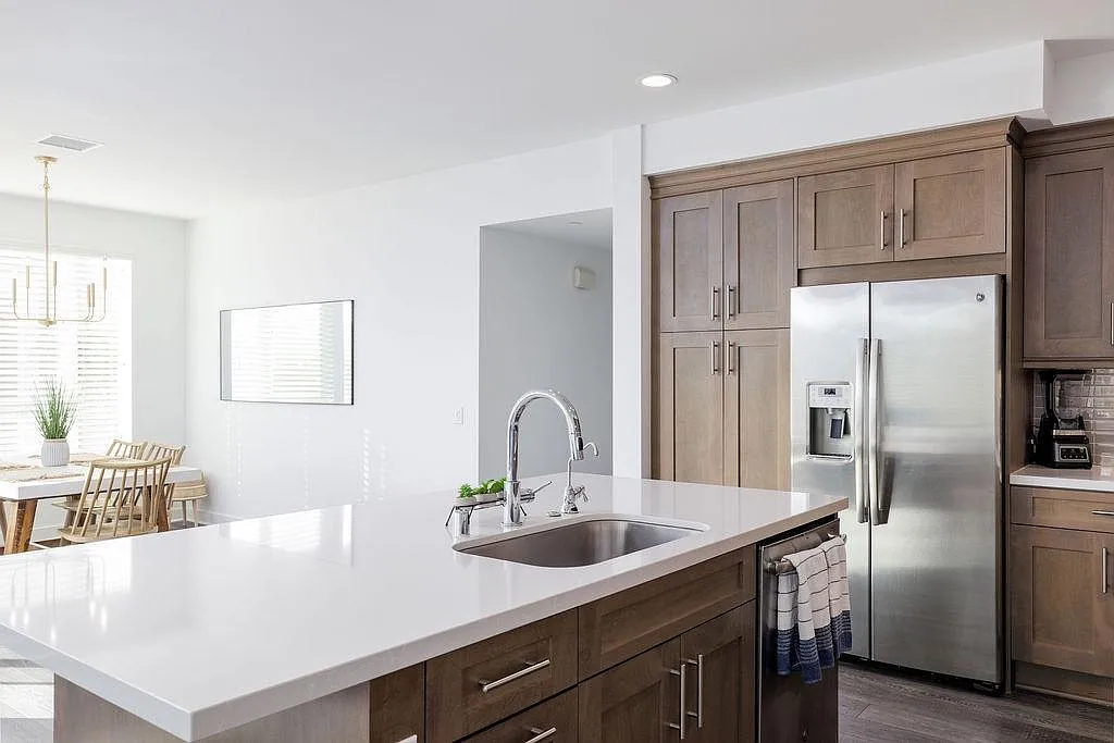 538 Doheny Way — Photo 2