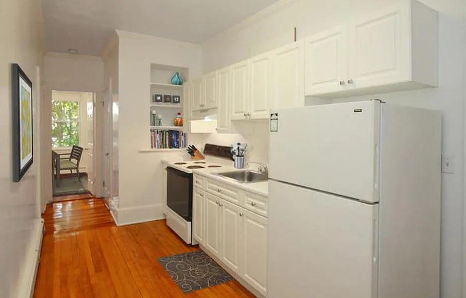 1534 Beacon St #902