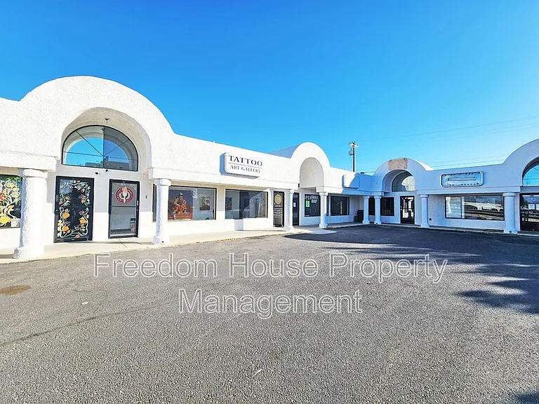 311 S Frontage Rd #104 — Photo 5