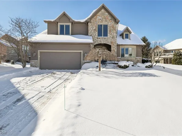 604 Burgess Cir, Aurora, OH 44202
