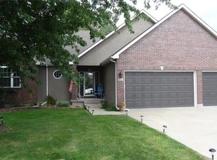 804 NW Poplar Ct, Grain Valley, MO 64029