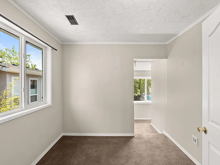 7110 SE Cora St — Photo 18