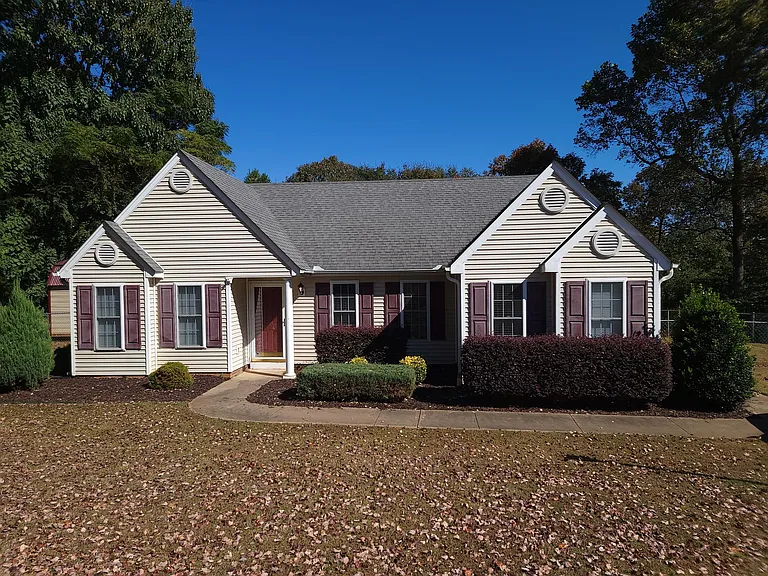 324 Weeping Willow Dr — Photo 2