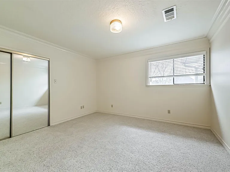 1410 Osborne Dr — Photo 25