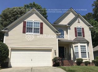 8907 Walden Ridge Dr, Charlotte, NC 28216