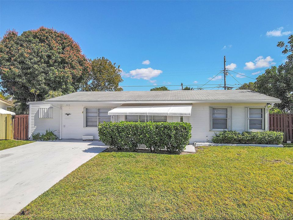 1st image of 2830 NE 9th Avenue