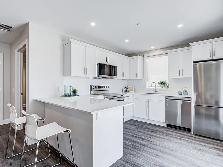 183 Wolfe St — Photo 24