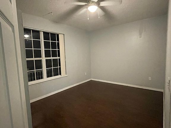4th image of 1642 Stanley Ave