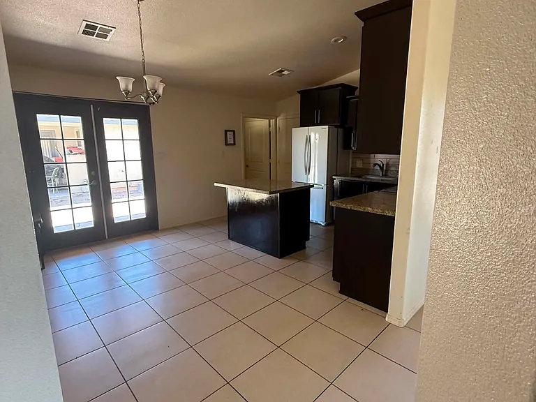 1461 N De La Vara Ave — Photo 6