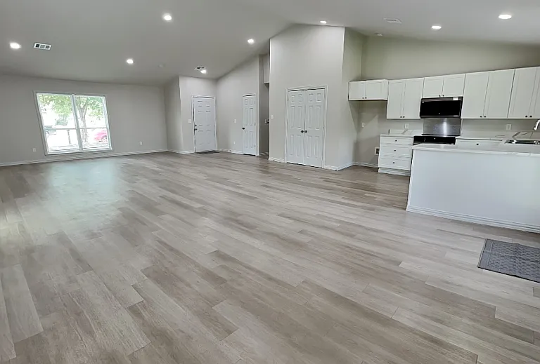 4348 Spindletree Ln — Photo 4