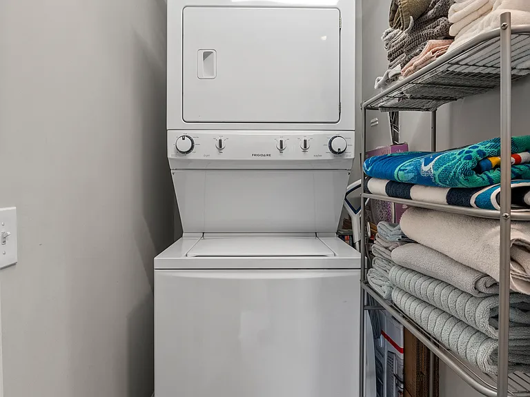 1016 Thoroughgood Way #201 — Photo 38