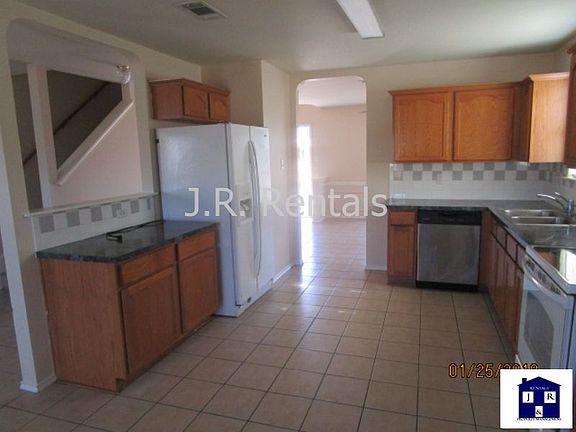 5th image of 1601 Quarry Dr