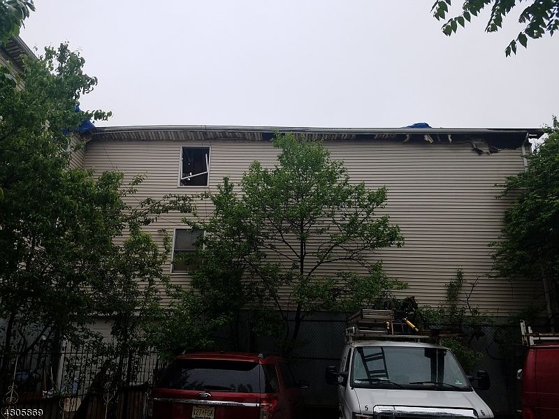 2nd image of 120 122 Fleming Ave