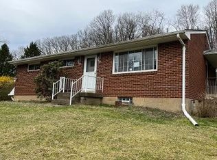 2016 Saxonburg Blvd, Tarentum, PA
