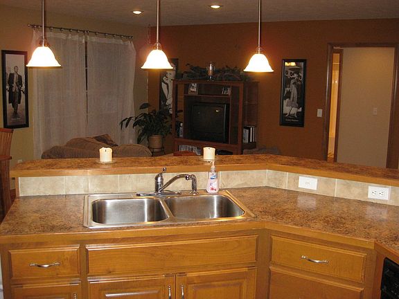 Open Kitchen with Hearth Room