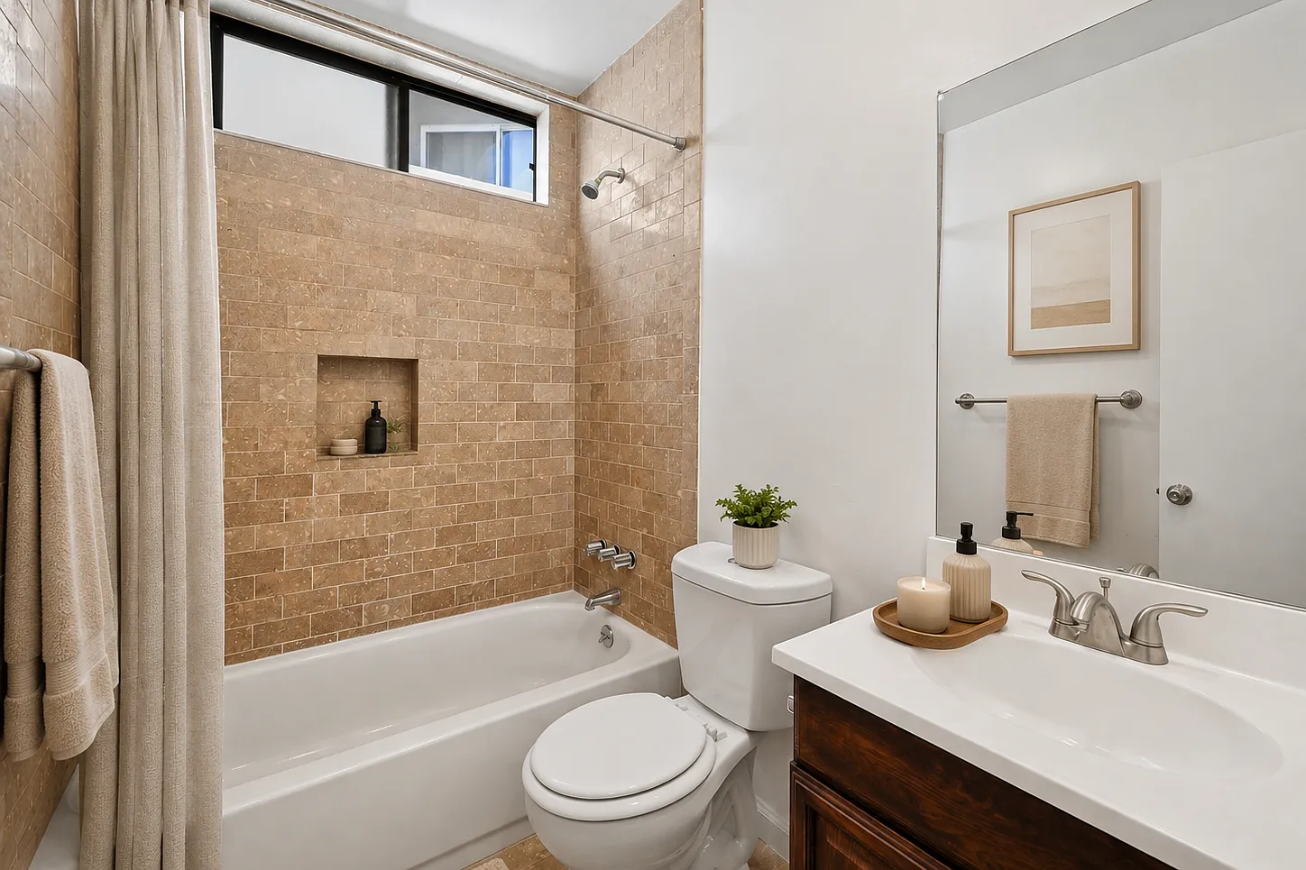 1832 Purdue Ave — Photo 3