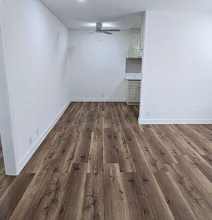 2nd image of 2641 1/2 S La Salle Ave #2