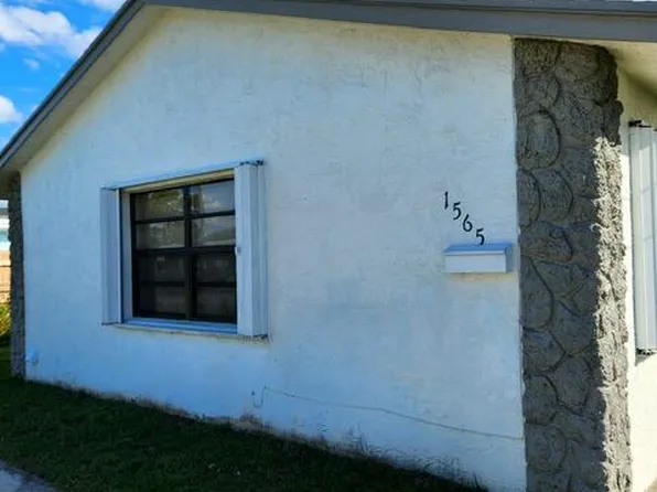 1565 W 36th St, Riviera Beach, FL 33404
