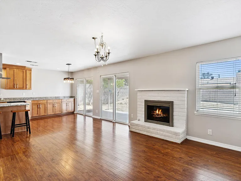 12912 Bryce Ave NE — Photo 15