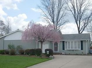 20405 Village Green Dr, Strongsville, OH