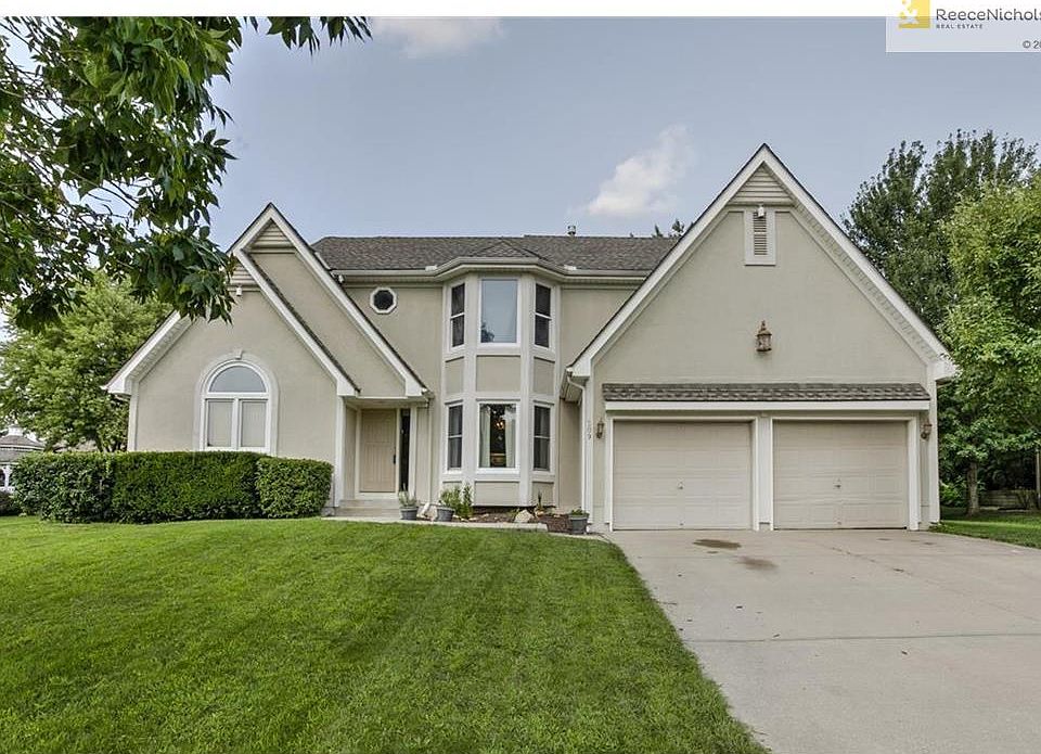 1st image of 209 SE Windsboro Ct