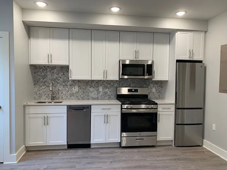 1723 T St NW — Photo 1