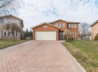 4261 Capilano Ct, Mississauga, ON L4W4H9