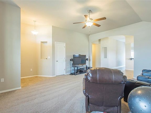 4th image of 5705 Sanabel Ct
