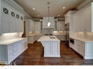 275 Lafayette Way, Sandy Springs, GA 30327