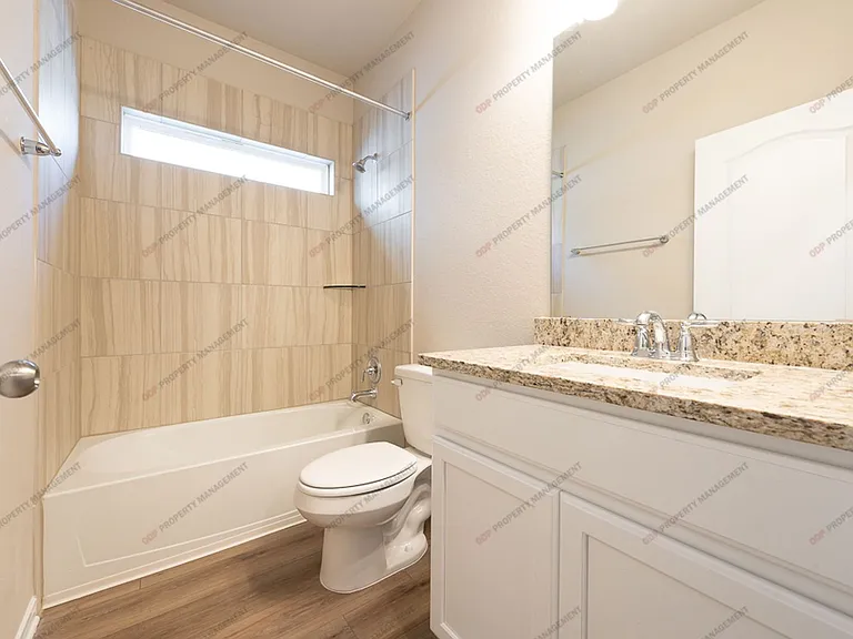 5305 Friars Loop — Photo 16