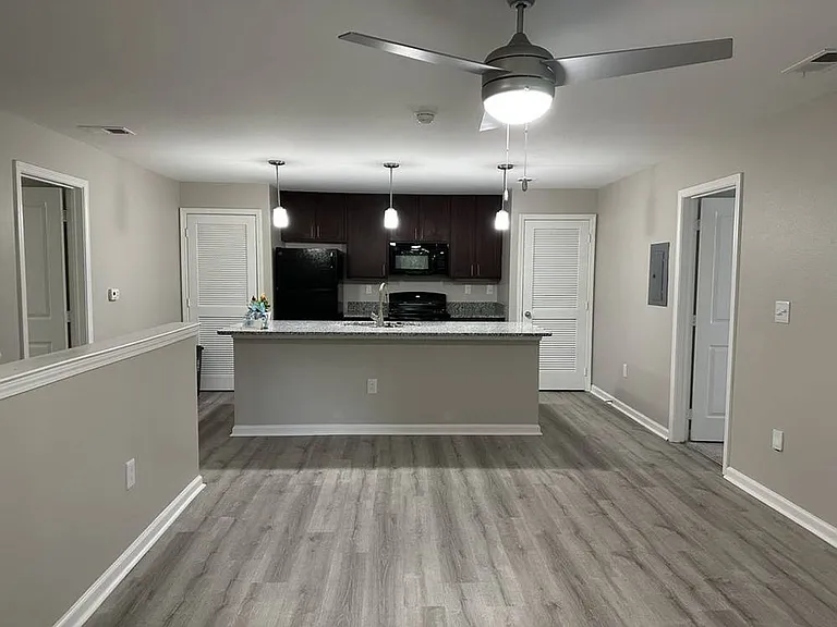 15 Stardust Way — Photo 11