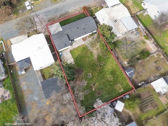 3rd image of 2441 Madrone St