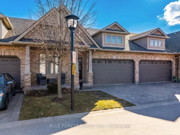 2250 Buroak Dr #111, London, ON N6G 0N7