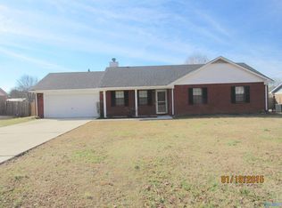 422 Little Lones Rd, Huntsville, AL 35811