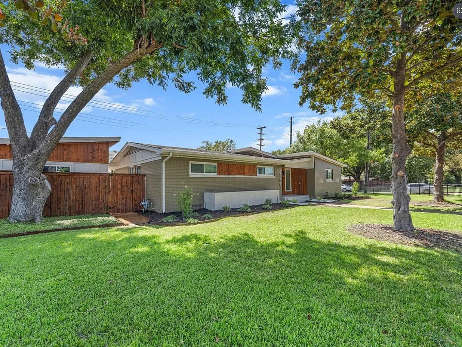3 bed, 2054 sqft, $9,000 — Photo 2