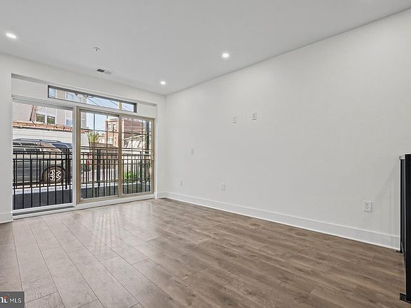 4th image of 1341 Pennsylvania Ave SE #1B