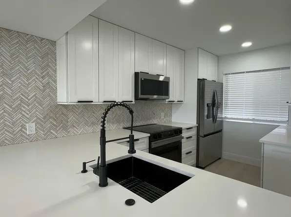 4483 Luxemburg Ct APT 201, Lake Worth, FL 33467