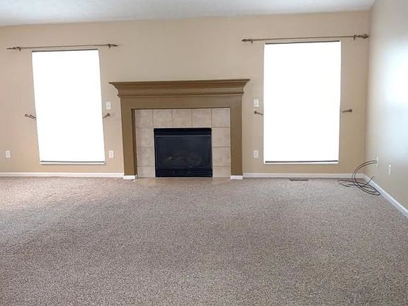 3rd image of 5102 Heather Way