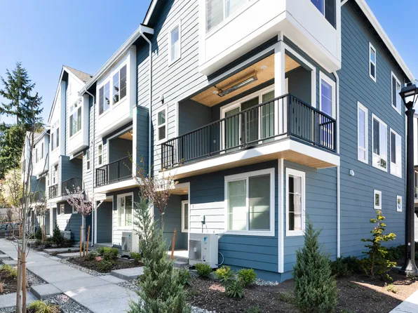 6633 NE 188th Ct, Kenmore, WA 98028