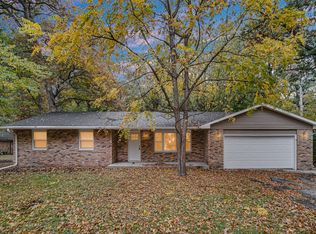 6226 E 250s Rd, Saint Anne, IL 60964