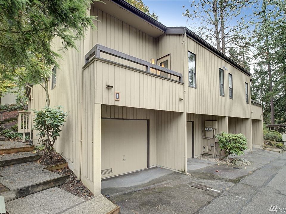 1st image of 10858 NE 37th Pl APT 1