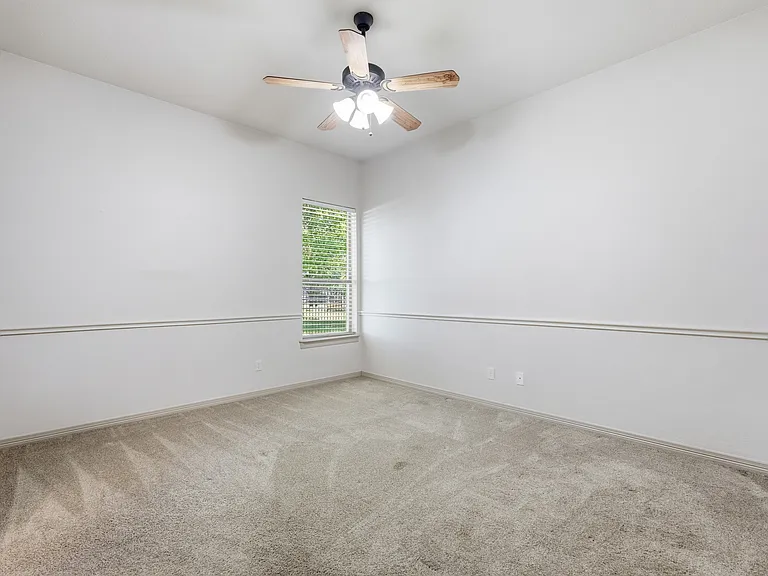 1453 Whitley Rd — Photo 23