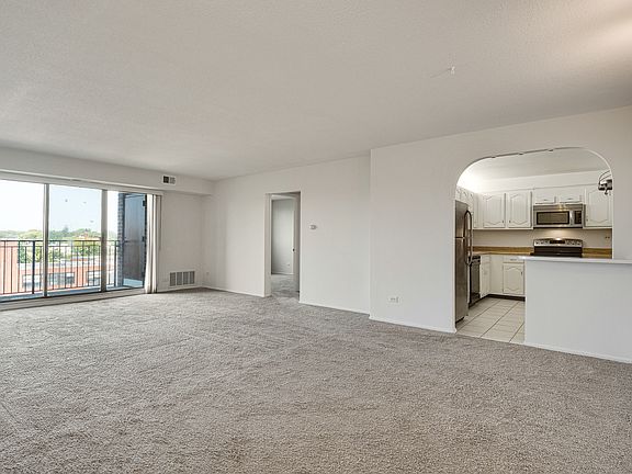 5th image of 825 Pearson St APT 6C