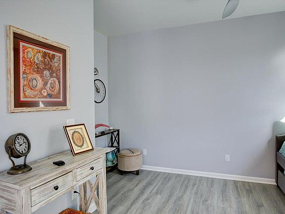 3rd image of 231 Flip Flop Ct
