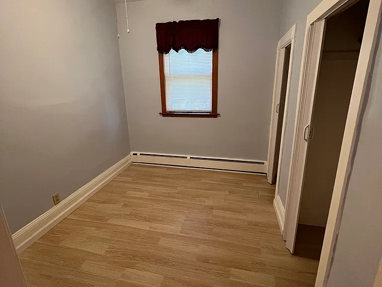 1125 Albany St #1 — Photo 14