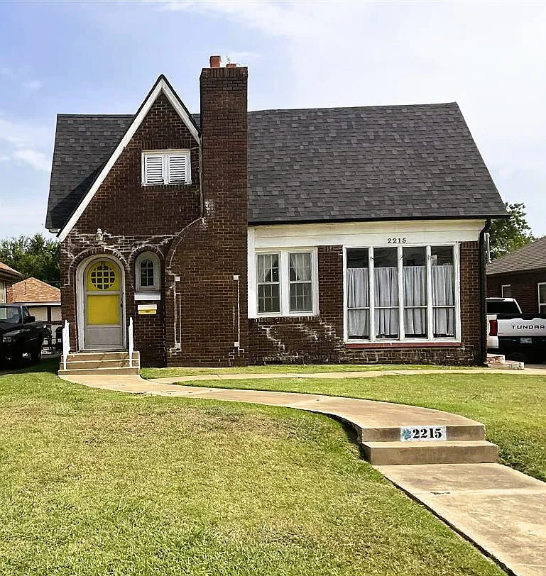 2 bed, 1.5 bath, 1315 sqft, $1,300 — Photo 1