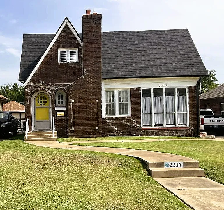 2215 NW 22nd St