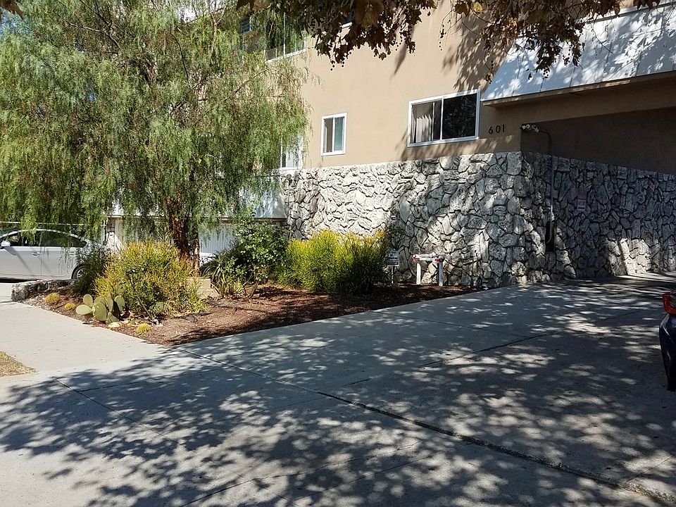 2nd image of 601 E Acacia Ave APT F