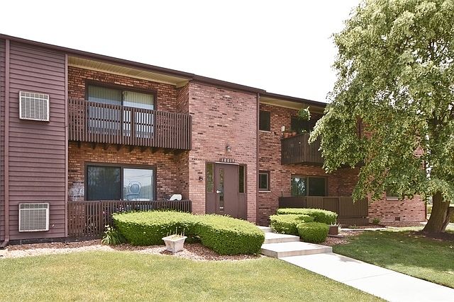 1st image of 18019 Oak Park Ave APT G