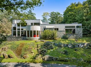 49 Vineyard Ln, Greenwich, CT 06831